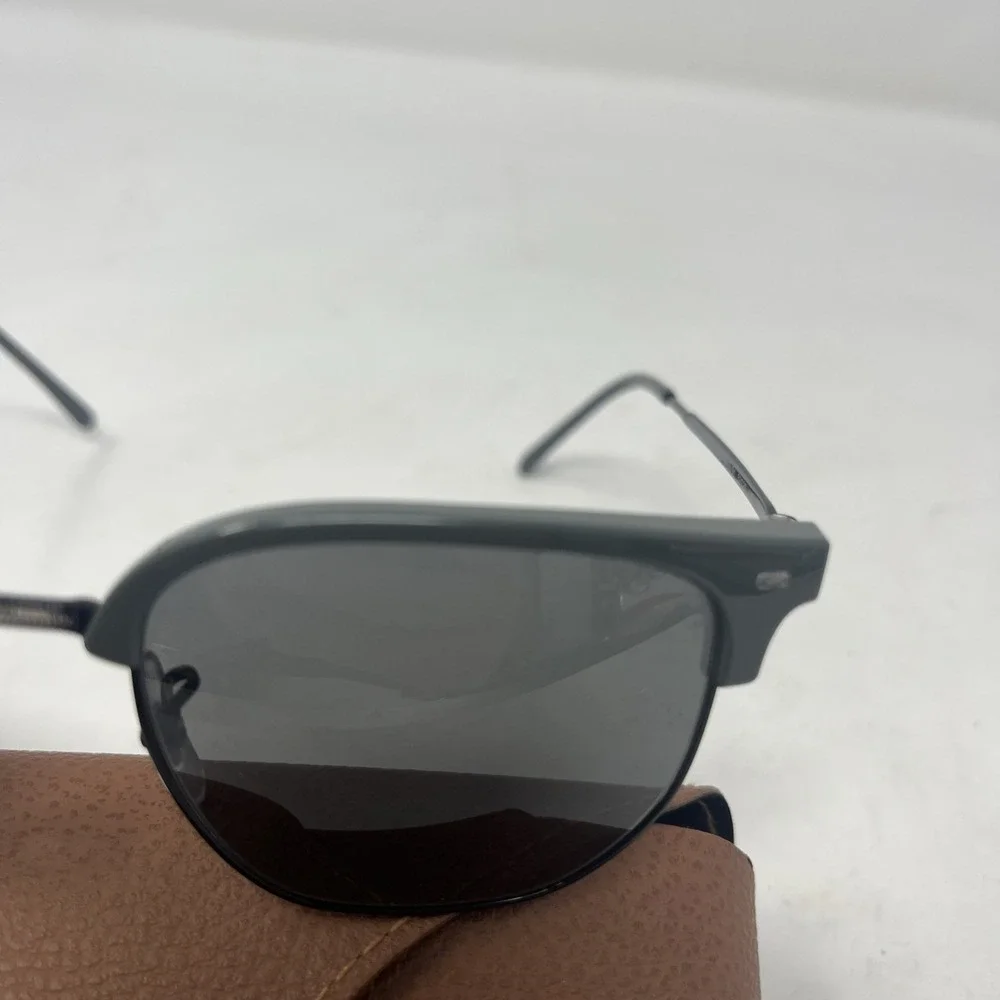 Ray-Ban RB4416-F New Clubmaster 6653/B1 Sunglasses 55-20 Gray Black w/ Case